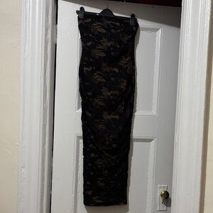 Elegant Black Lace Strapless Dress